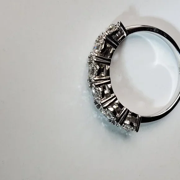 New beautiful diamond 14K white gold ring - Picture 15 of 15